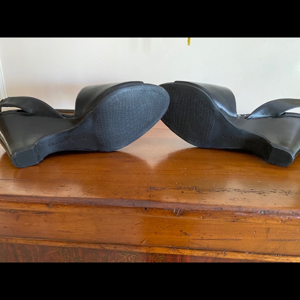 Shoes - Picture 3 of 3